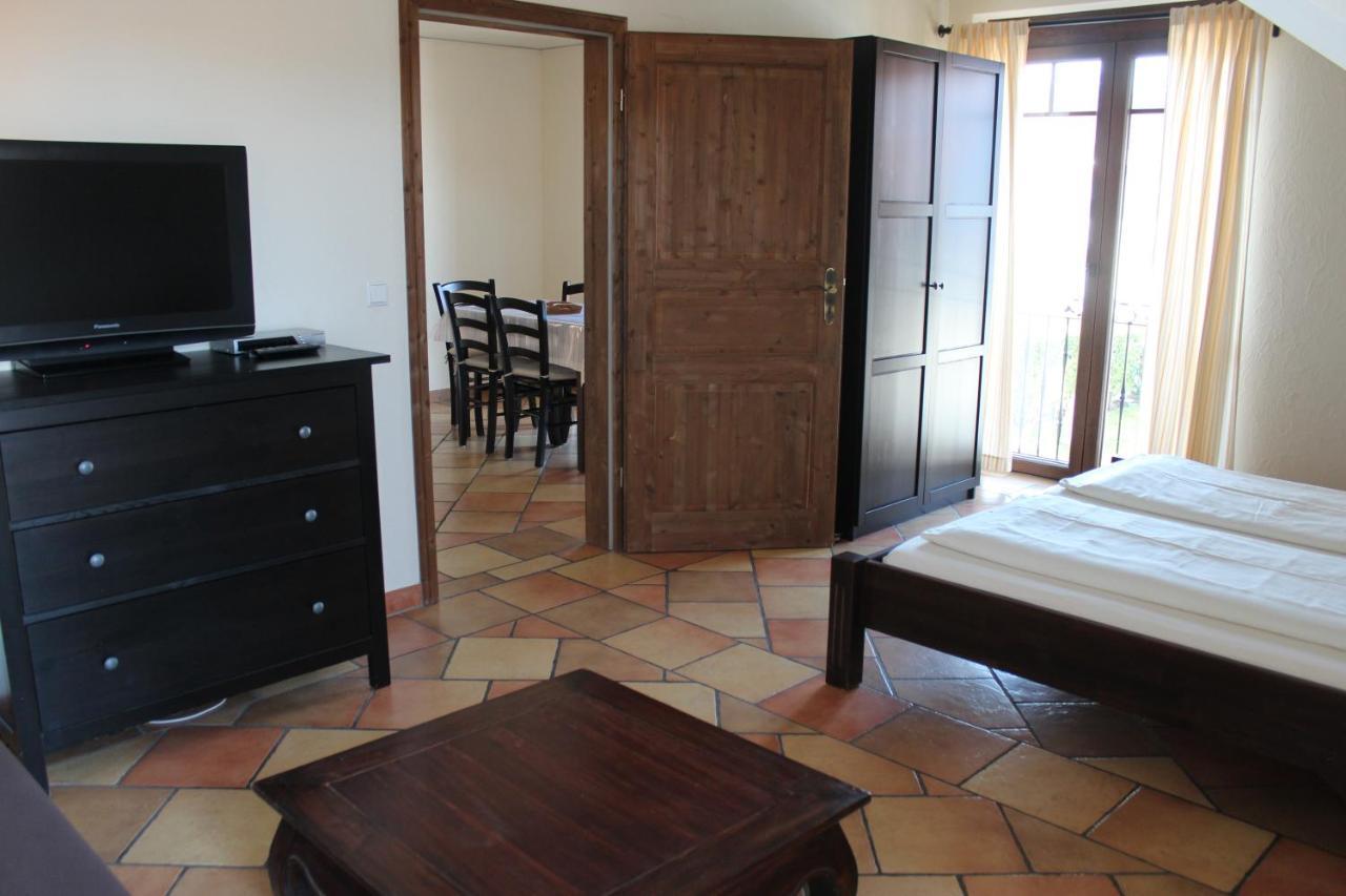 רוסט Pension Vanii, Apartments מראה חיצוני תמונה